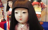 日本のお土産 市松人形